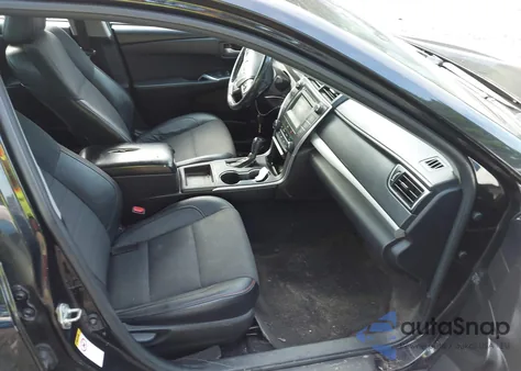 2017 Toyota Camry Se z USA, uszkodzony, nr VIN 4T1BF1FK3HU734489